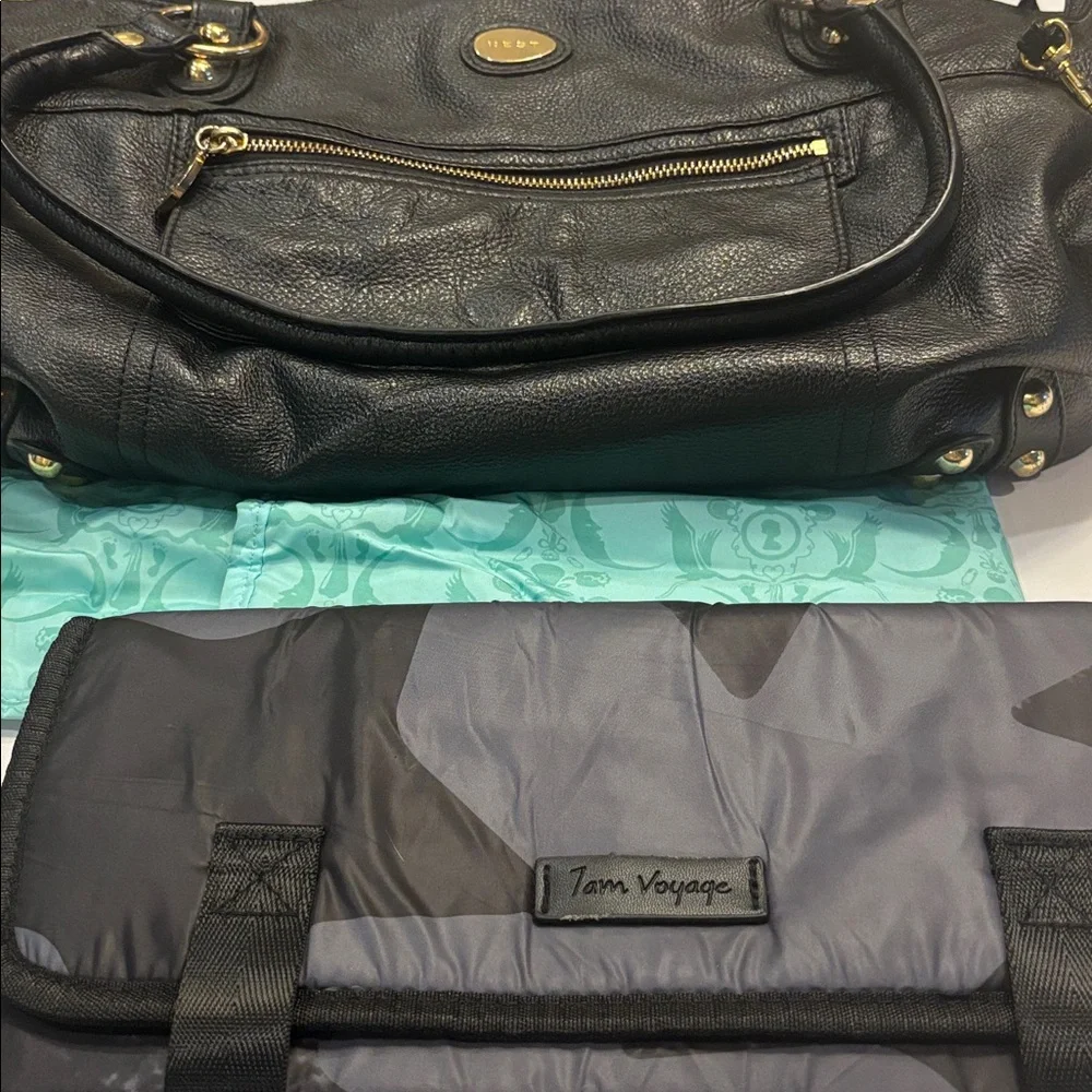 Luxurious NEST Black Leather Baby Diaper Bag that’s more like a high end purse! - Picture 10 of 12